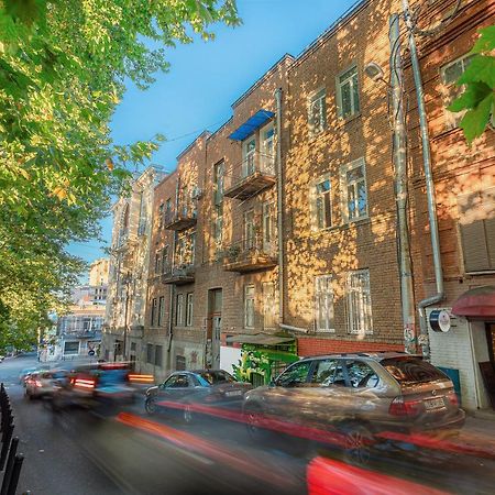 Tbilisi Home,View On Gvinis Karkhana Wine Factory Exterior photo